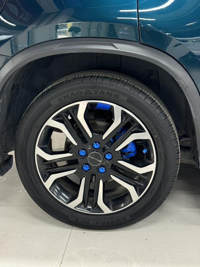 Forthing T5 L 2022 صورة سيارة #5