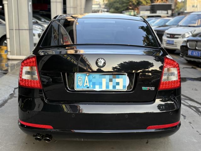 Skoda Octavia 2012 car image #5