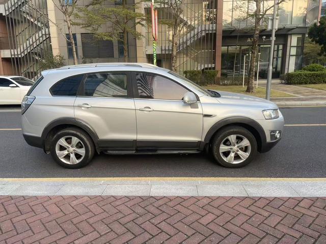 Chevrolet Captiva (Imported) 2011 car image #5