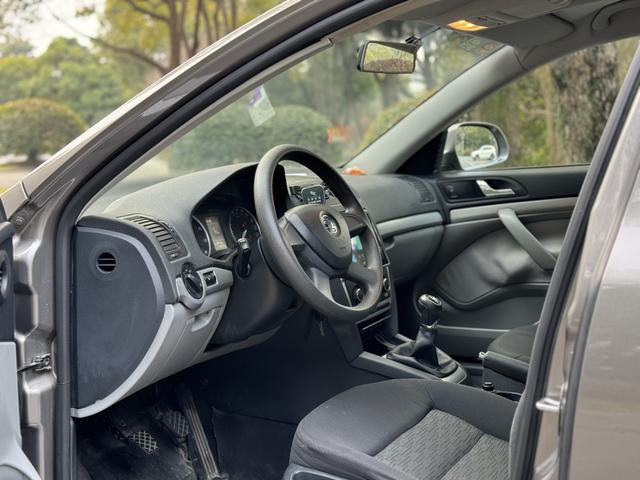Skoda Octavia 2014 car image #5