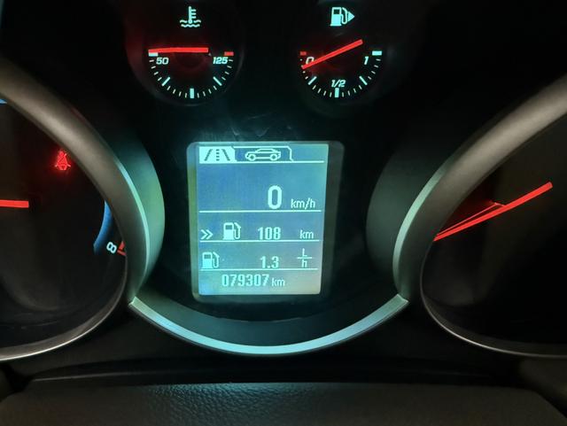 Chevrolet Cruze 2015 immagine di auto #5