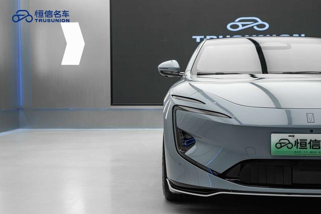 Avatr 12 2023 car image #5