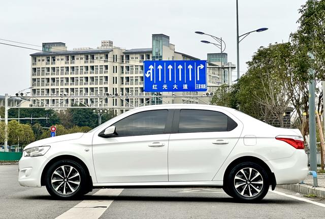 Citroen C-Elysée 2015 #5 Citroen C-Elysée 2015 car image #5