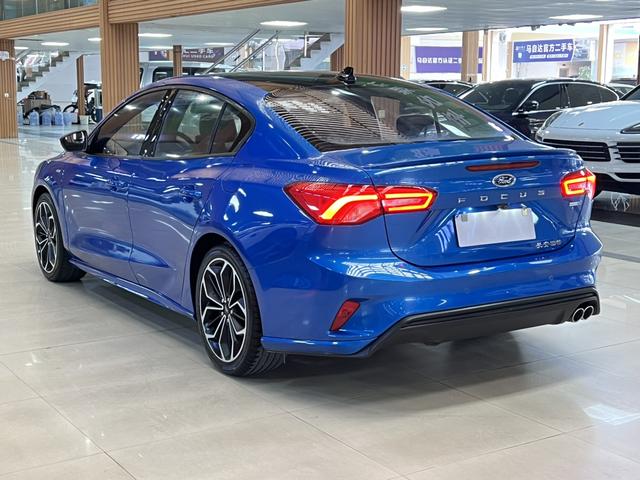 Ford Focus 2020 image de voiture #5