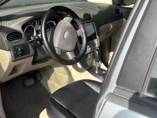 Ford Focus 2009 image de voiture #5