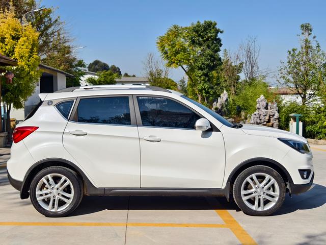 Changan CS35 2017 car image #5
