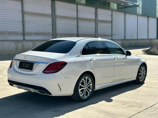 Mercedes-Benz C Class 2016 car image #5