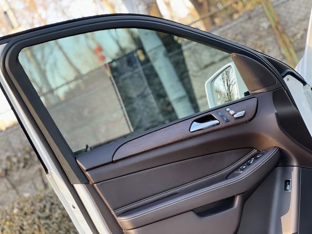 Mercedes-Benz GLE Class 2016 car image #5