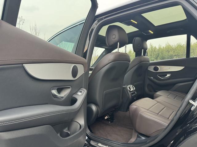 Mercedes-Benz GLC Class 2022 car image #5