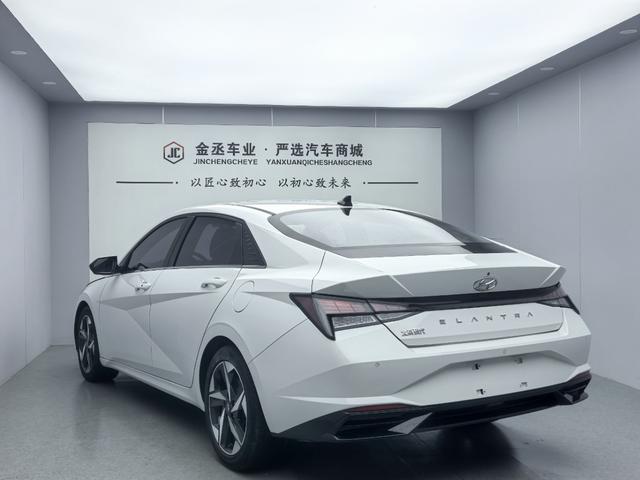 Hyundai Elantra 2021 car image #5