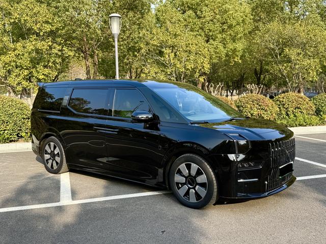 Zeekr 2023 car image #5