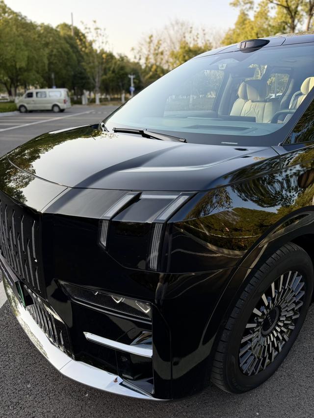 极氪 极氪009 2024 汽车图片 #5