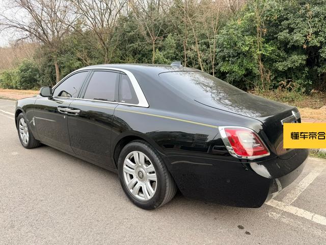 劳斯莱斯 古思特 2021 汽车图片 #5