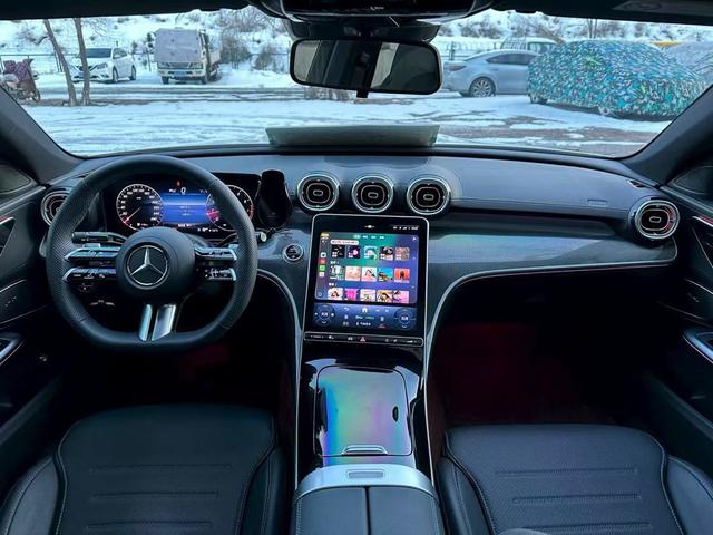 Mercedes-Benz 2024 car image #5