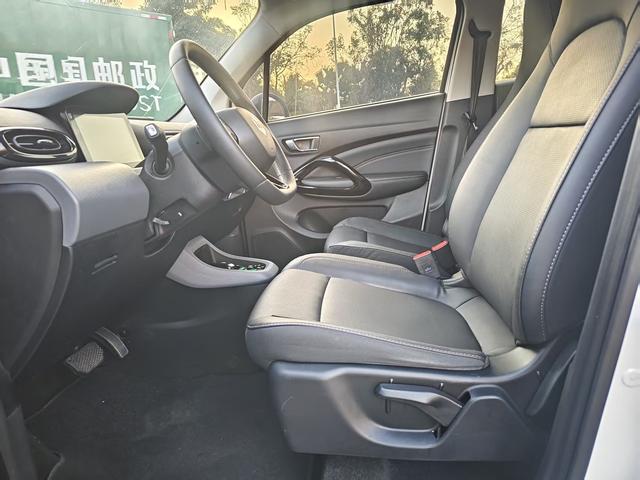 零跑汽车 零跑T03 2021 汽车图片 #5