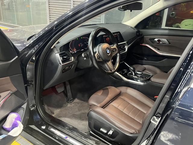 BMW 3 Series 2021 car image #5