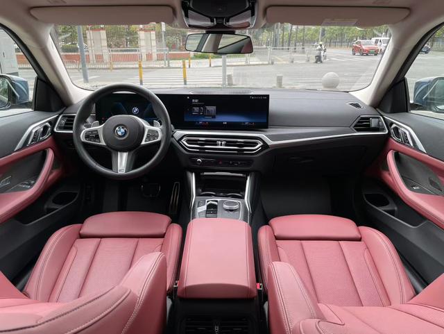 BMW 4 Series 2024 car image #5