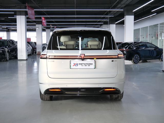 Deepal S09 2025 car image #5