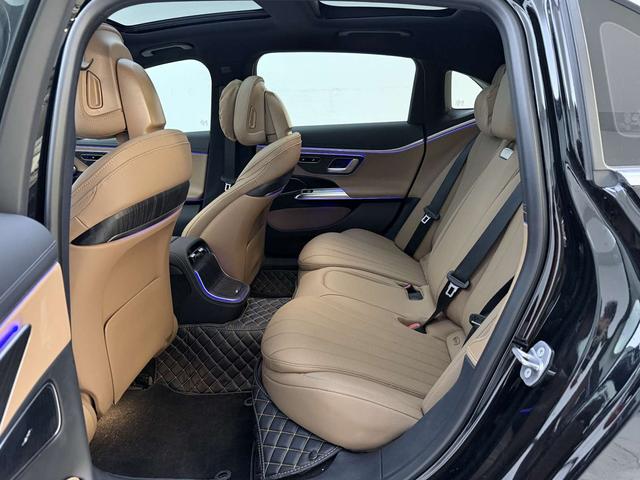 Mercedes-Benz E Class 2024 car image #5