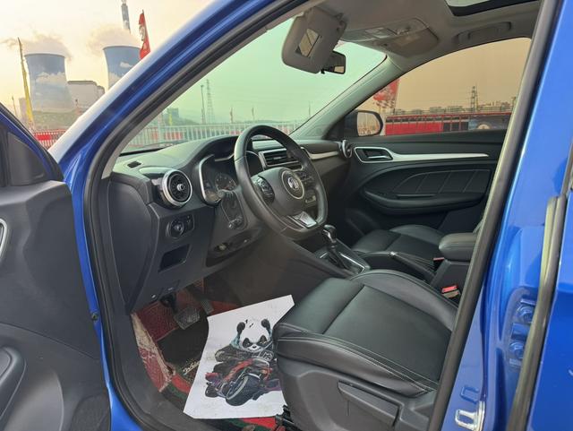 MG ZS 2017 #5 MG ZS 2017 car image #5