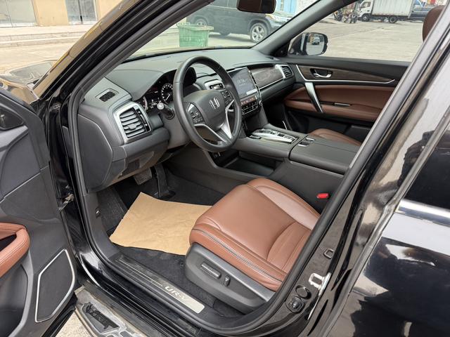 Honda UR-V 2017 #5 Honda UR-V 2017 car image #5