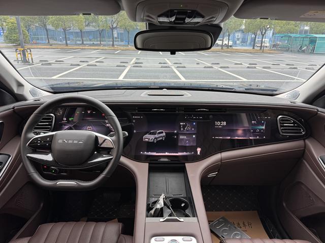 Exceed 2025 car image #5