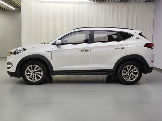 Hyundai Tucson 2018 car image #5