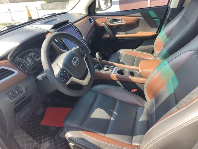 SWM X7 2017 car image #5