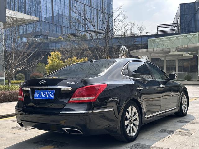 Hyundai Equus 2012 изображение автомобиля #5