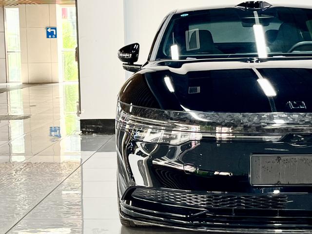 极氪 极氪007 2024 汽车图片 #5