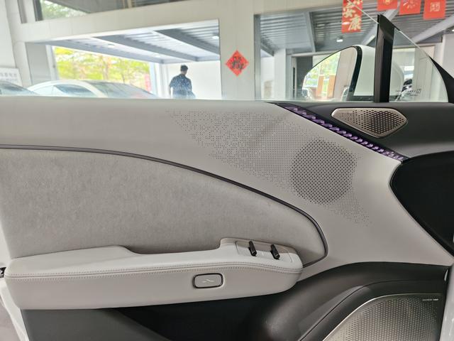 极氪 极氪007 2023 汽车图片 #5