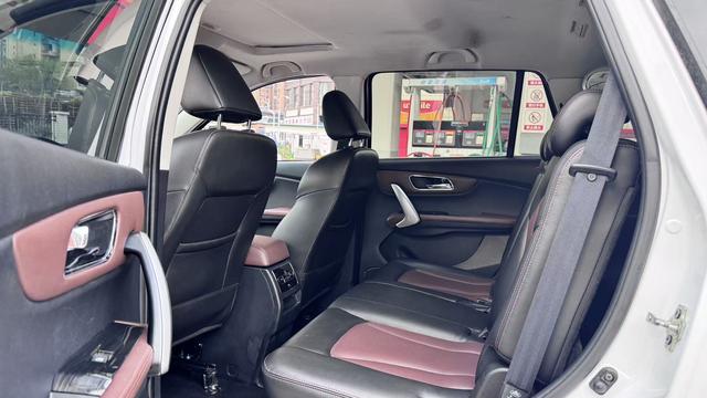 SWM斯威汽车 SWM斯威X7 2018 汽车图片 #5