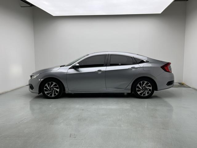 Honda Civic 2019 car image #5