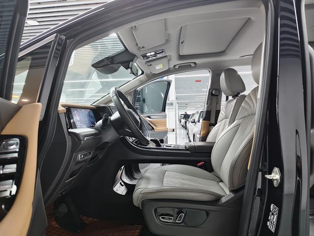 GAC Trumpchi 2023 #5 GAC Trumpchi 2023 car image #5