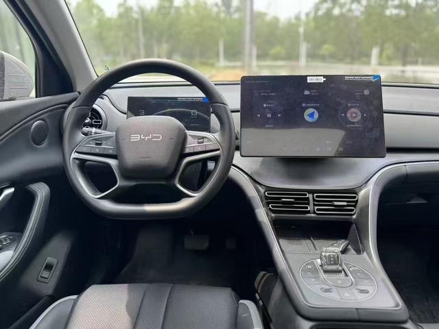 BYD Sea Lion 05 DM-i 2025 car image #5