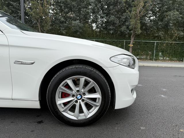 BMW 5 Series 2012 car image #5