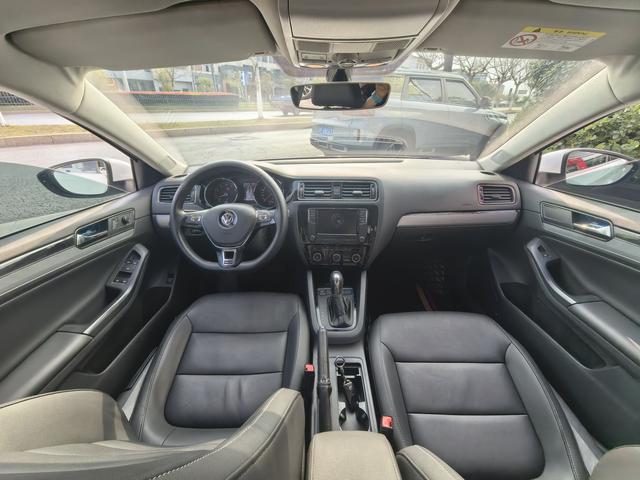 Volkswagen Sagitar 2018 صورة سيارة #5