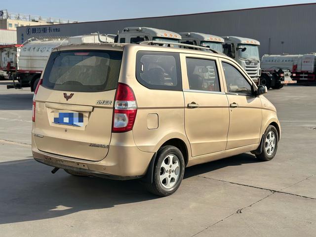 Wuling Hongguang 2012 immagine di auto #5