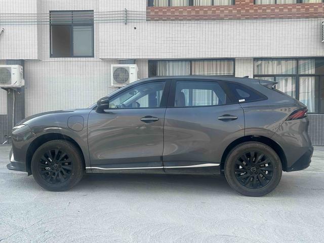 Forthing 2026 car image #5