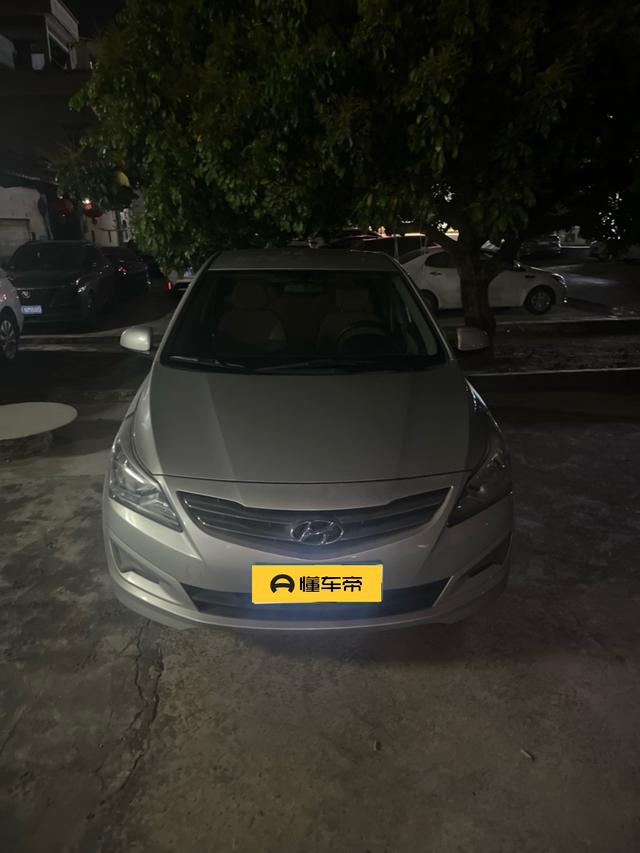 Hyundai Reina 2014 car image #5