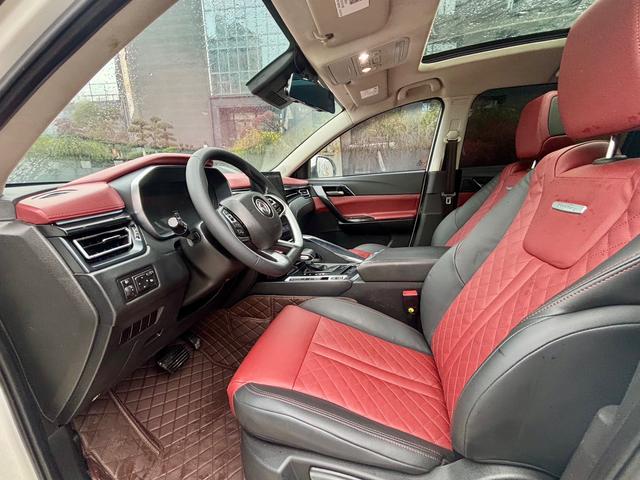 Forthing T5 2019 car image #5