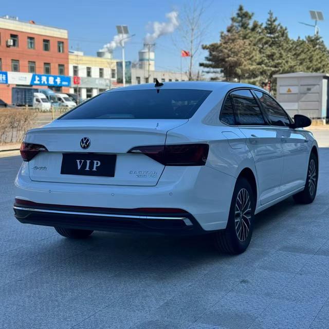 Volkswagen Sagitar 2024 car image #5