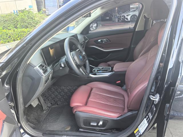 BMW i3 2023 imagem de carro #5