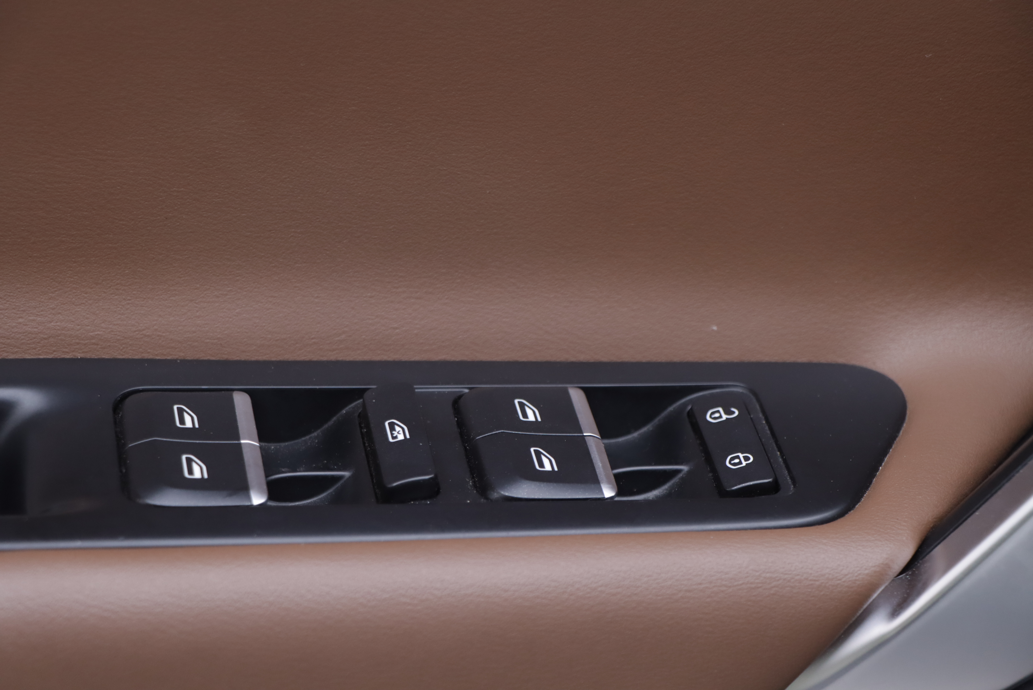 GEELY Boyue 2017 immagine di auto #5
