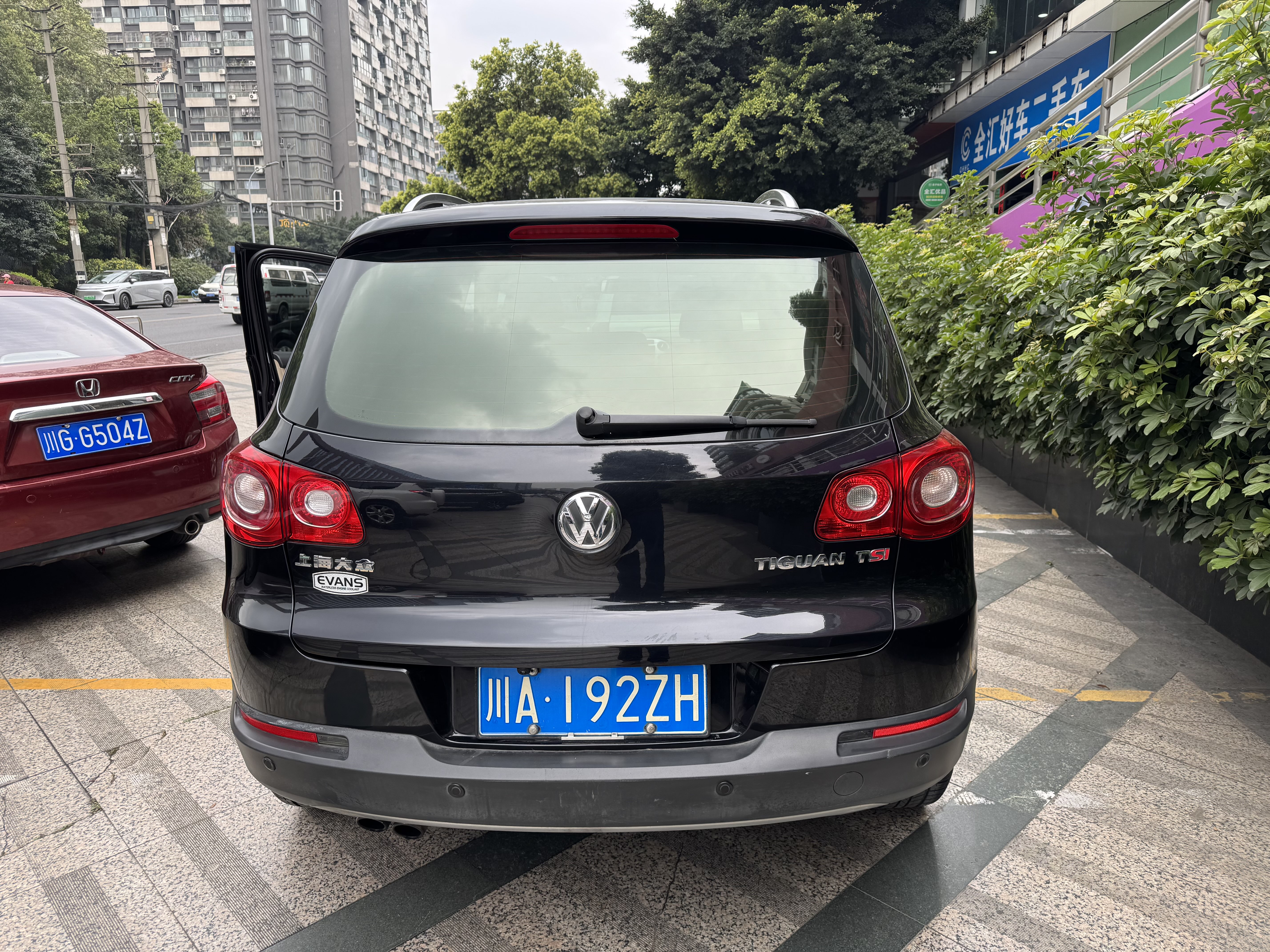 Volkswagen Tiguan 2012 immagine di auto #5