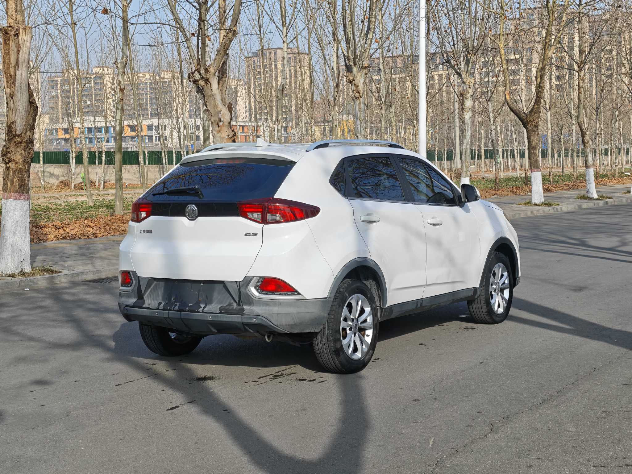 MG GS 2016 car image #5