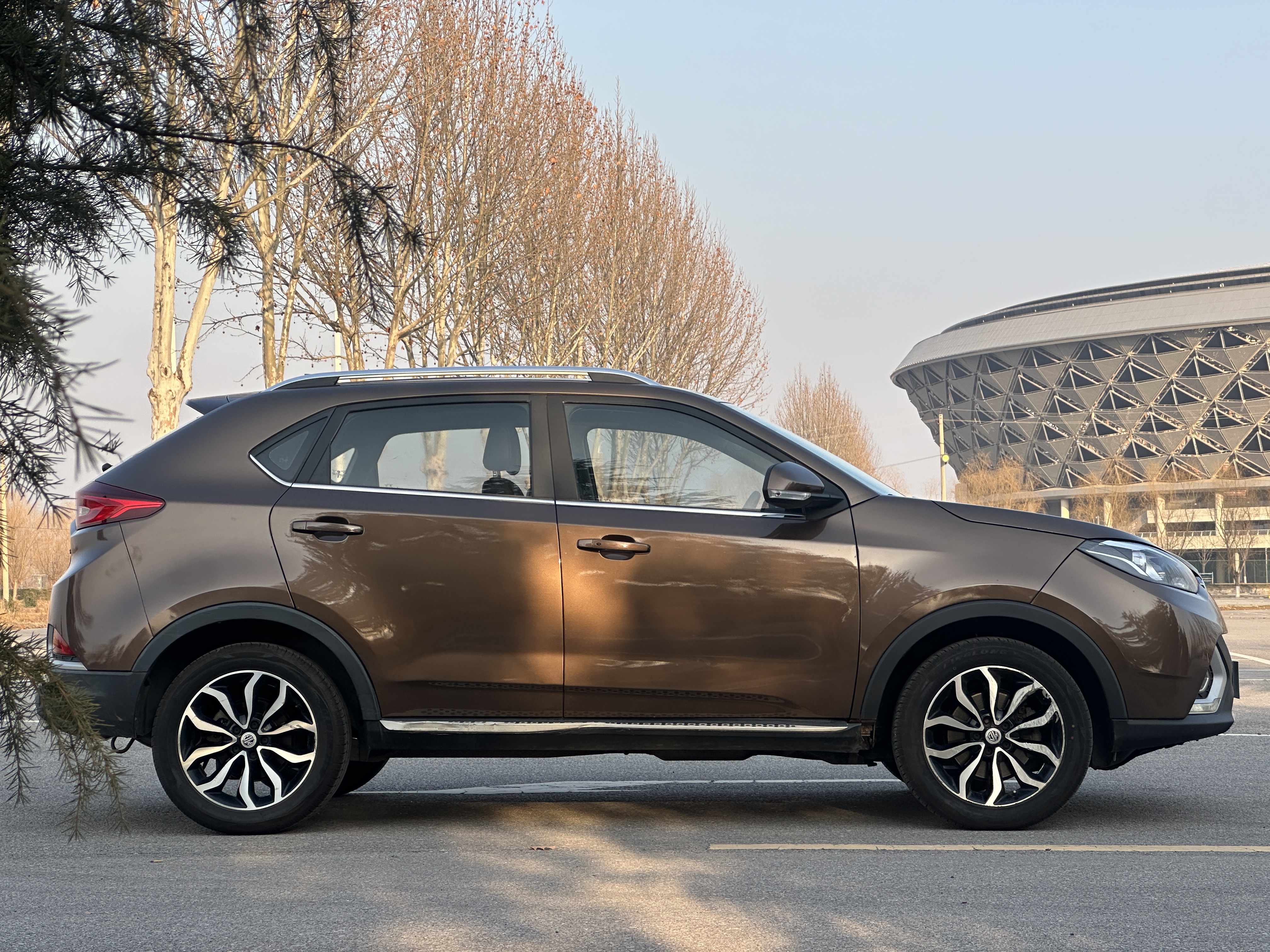 MG GS 2017 car image #5