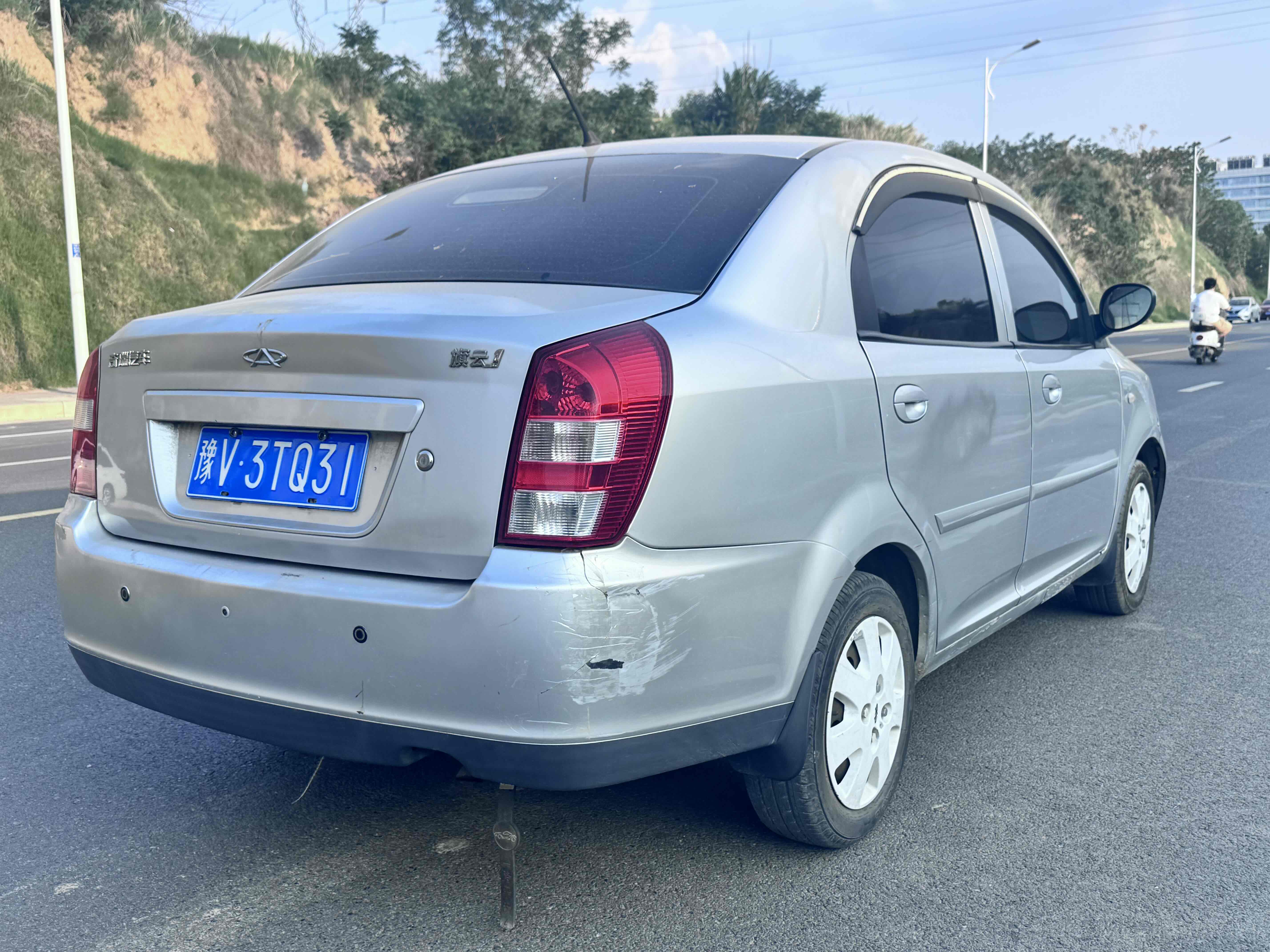 Chery Cowin 2013 car image #5