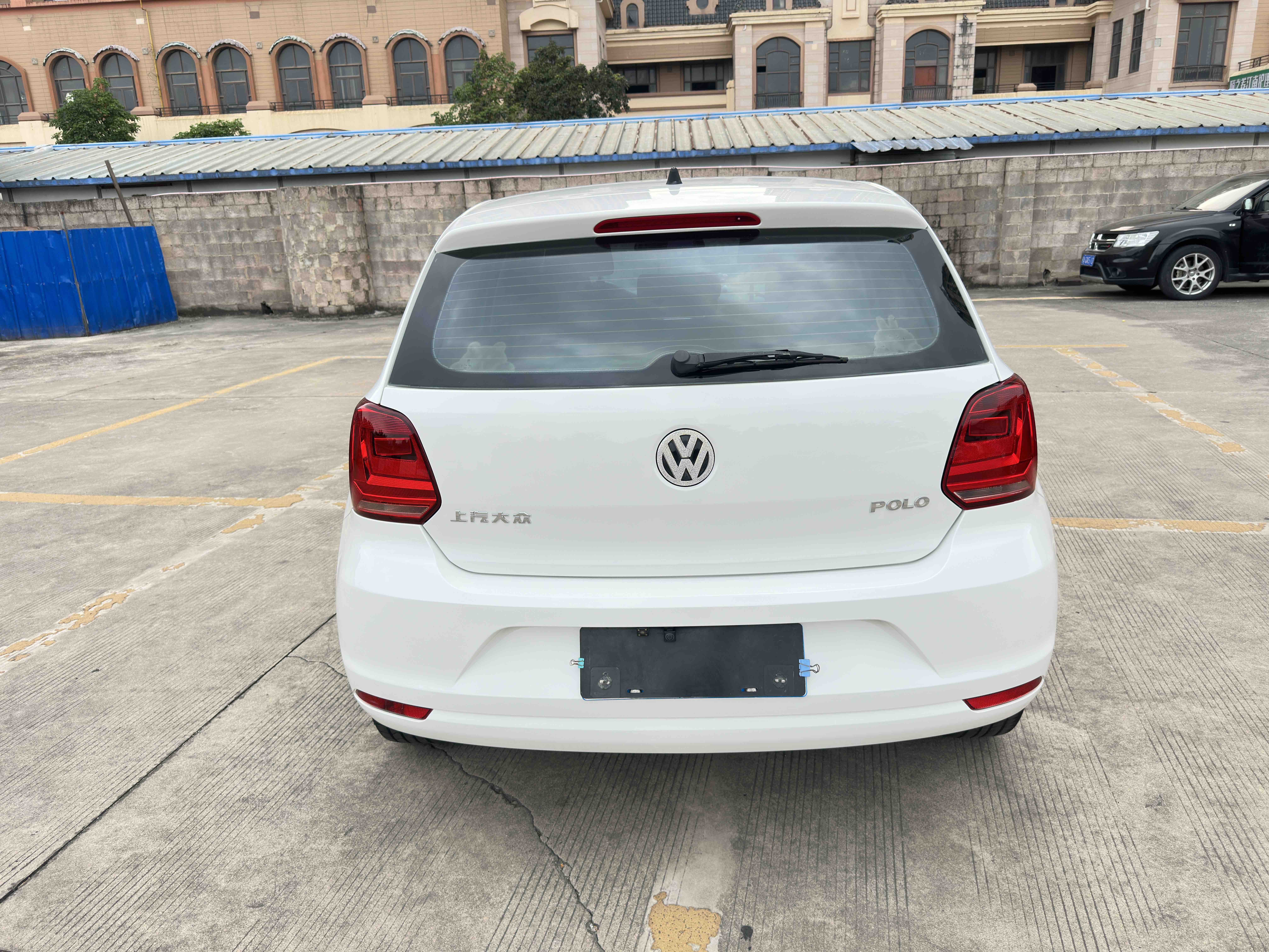 Polo 2017 car image #5