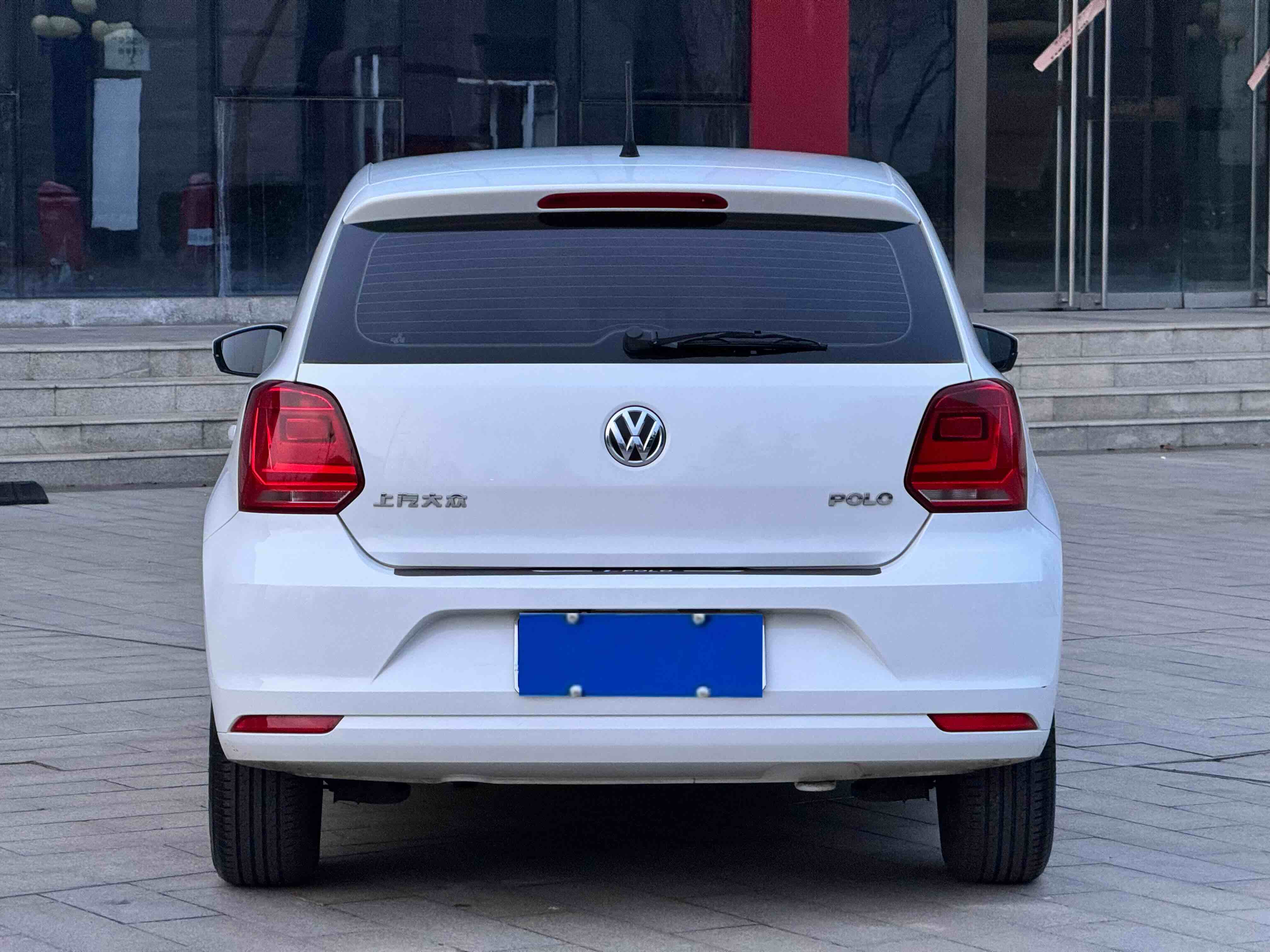 Volkswagen Polo 2019 car image #5